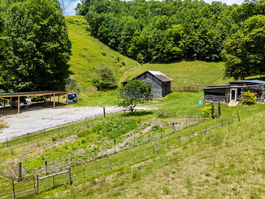 1651 Winding Stairs Road Topton, NC 28781 - Photo 62 of 100