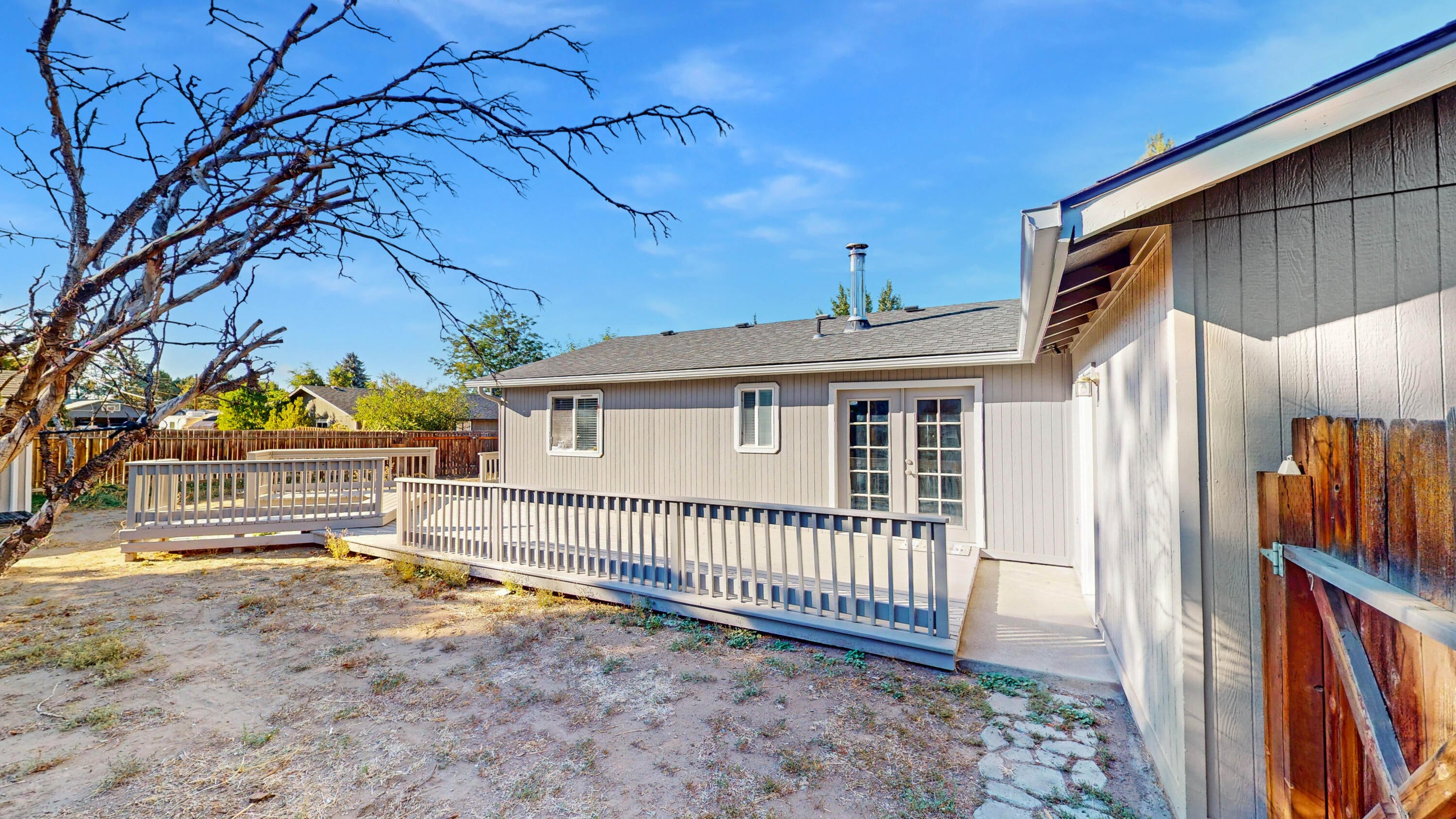 2015 Southwest 20th Street Redmond, OR 97756 - Photo 22 of 26 Back yard/deck