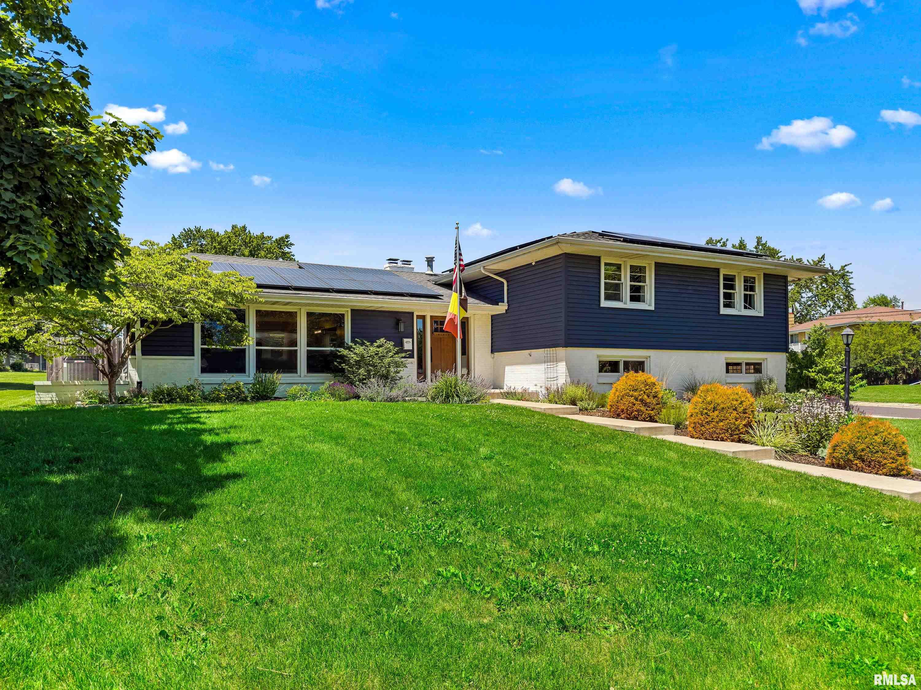 607 Westgate Road Washington, IL 61571 - Photo 2 of 40