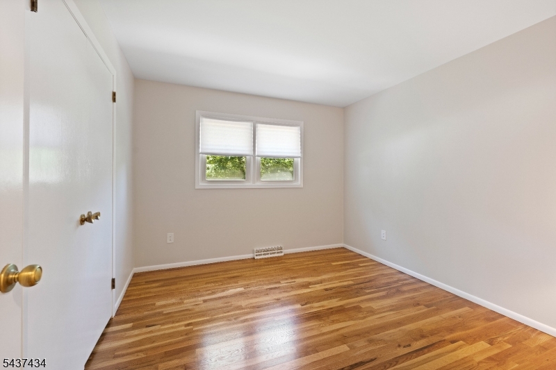 244 Malapardis Road Cedar Knolls, NJ 07927 - Photo 14 of 32