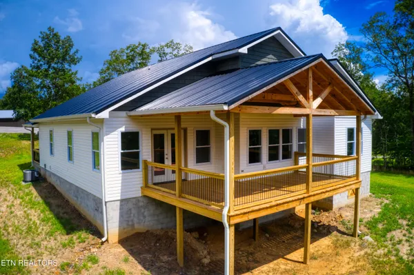 $498,000 | 760 Rockview Road, Jamestown, TN 38556