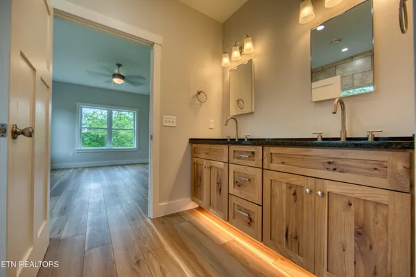$498,000 | 760 Rockview Road, Jamestown, TN 38556