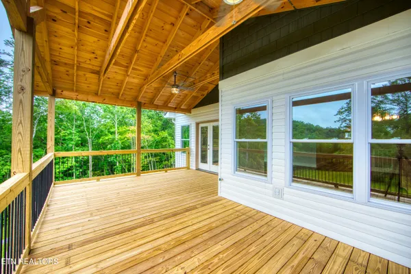$498,000 | 760 Rockview Road, Jamestown, TN 38556
