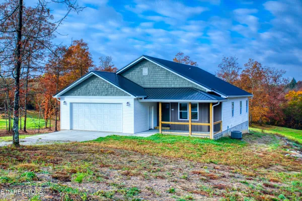 $498,000 | 760 Rockview Road, Jamestown, TN 38556