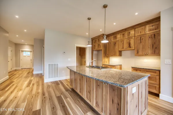 $498,000 | 760 Rockview Road, Jamestown, TN 38556