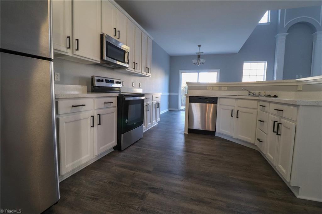 854 Hedgepath Terrace High Point, NC 27265 - Photo 6 of 34