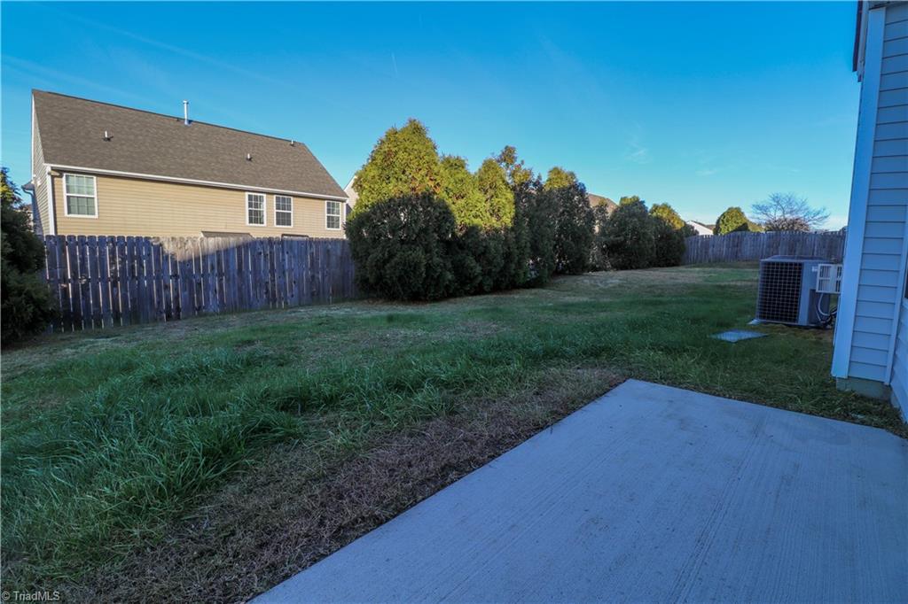 854 Hedgepath Terrace High Point, NC 27265 - Photo 8 of 34