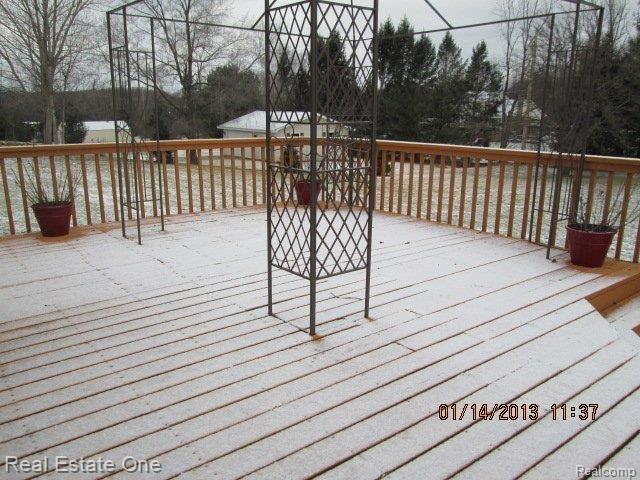 1575 Alter Road Milford, MI 48381 - Photo 8 of 19 Deck.JPG