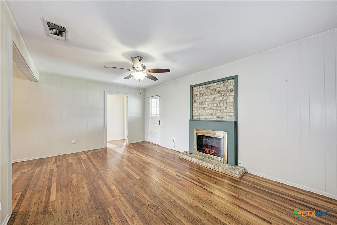 501 North Ridge Street Lampasas, TX 76550 - Photo 12 of 46
