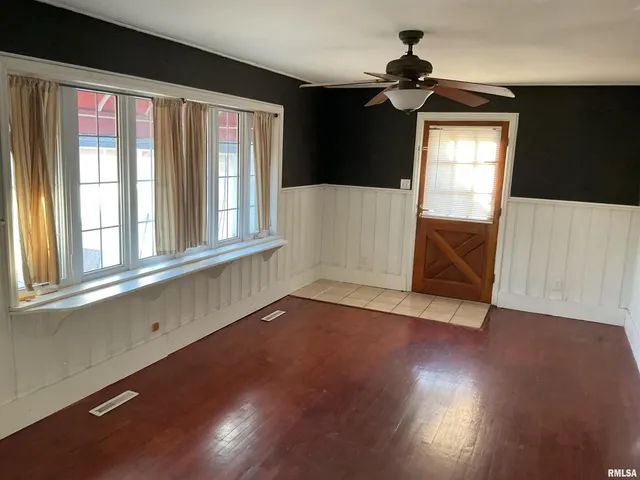 $135,000 | 510 North Maple Street, Benton, IL 62812