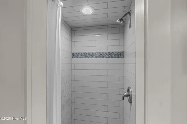 $1,790,000 | 2307 Ocean Drive, Emerald Isle, NC 28594