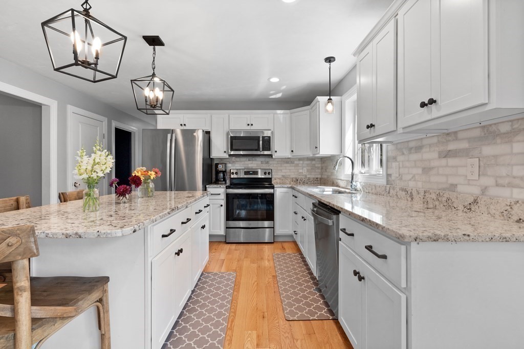 25 Turner Farm Road Uxbridge, MA 01569 - Photo 7 of 31 Gallery Image 7