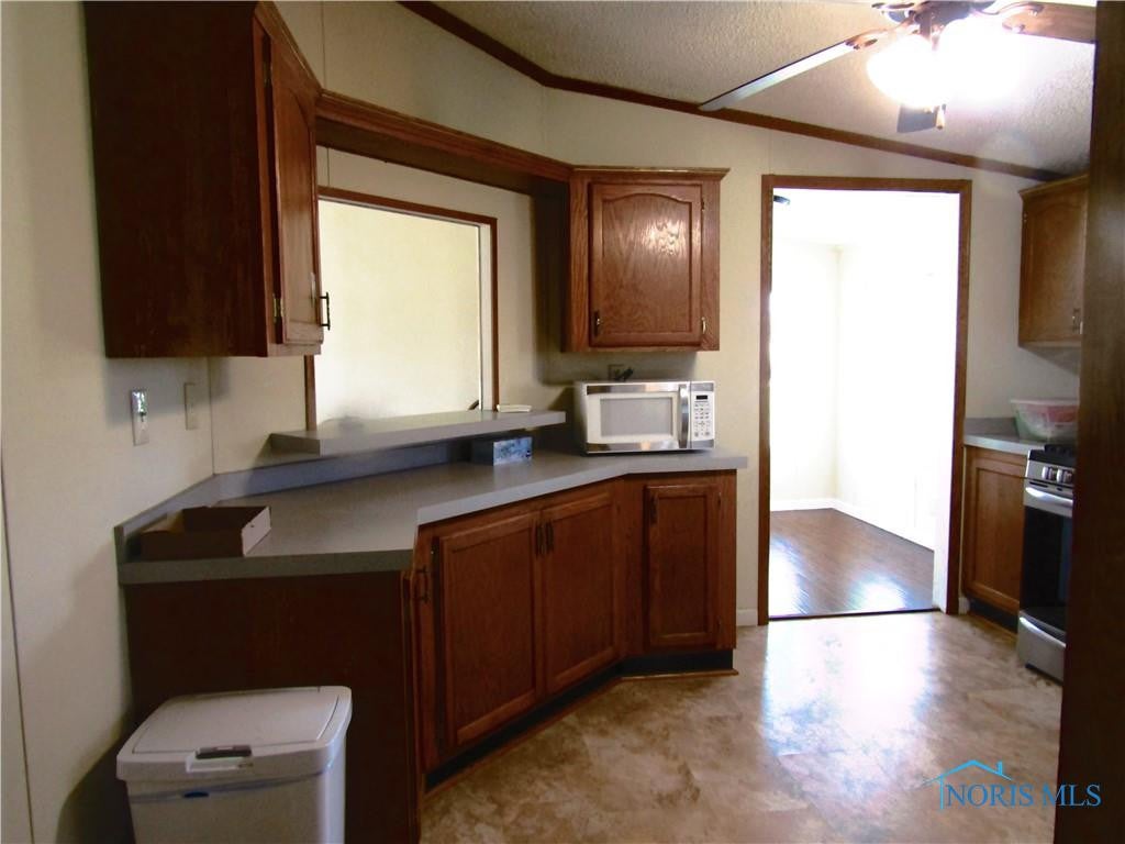 8277 Latcha Road Perrysburg, OH 43551 - Photo 30 of 34 Gallery Image 30