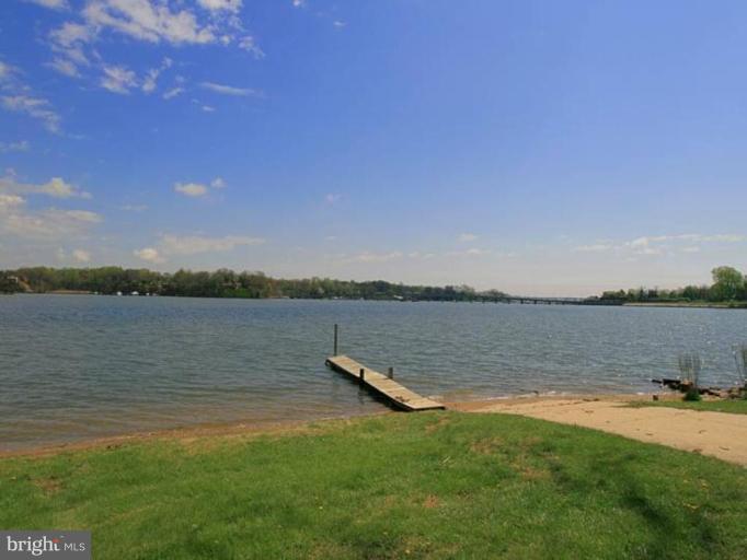 19 Elm Road Riva, MD 21140 - Photo 9 of 10 Community Amenities 1