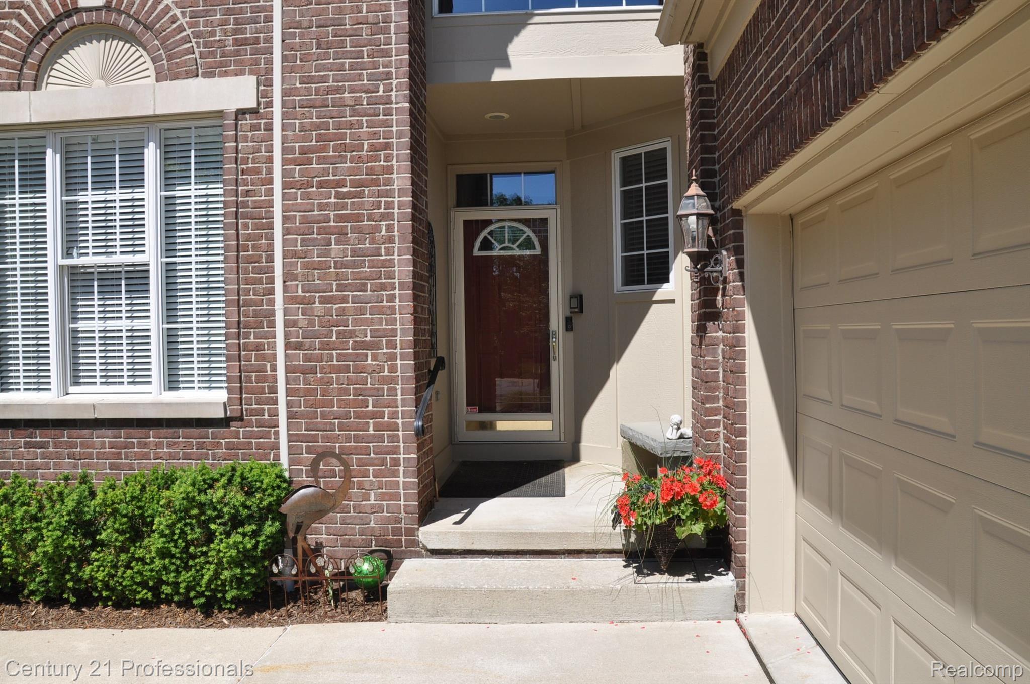 5045 Belmonte Drive Rochester, MI 48306 - Photo 40 of 52 39-5045 Belmonte.JPG