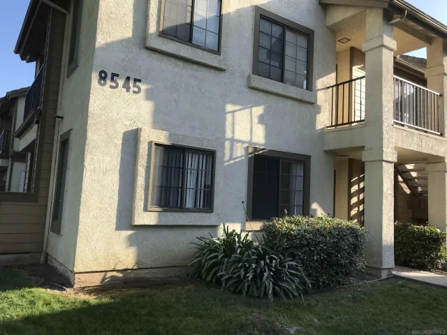 $2,950 | 8545 Summerdale Road, Unit 229, San Diego, CA 92126
