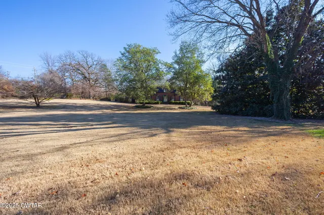 $749,900 | 258 Old Humboldt Road, Jackson, TN 38305