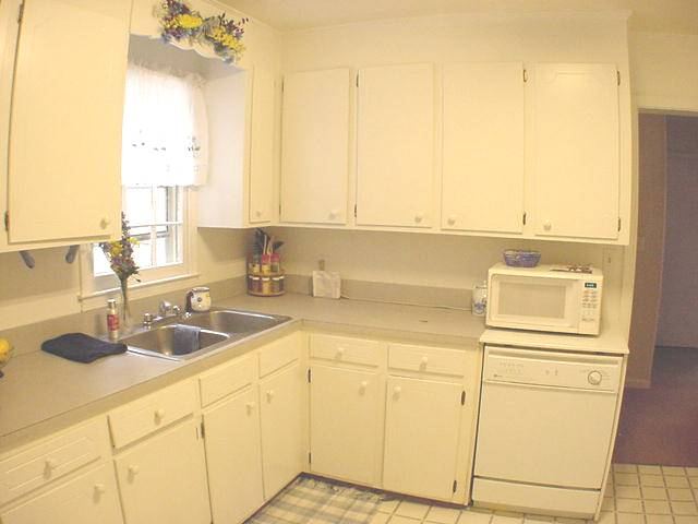 217 Whitehall Road Anderson, SC 29625 - Photo 3 of 9