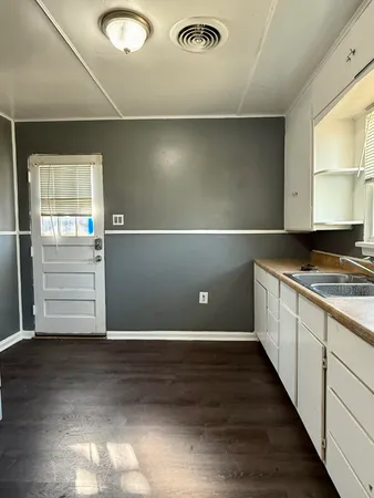 $925 | 2405 23rd Street, Lubbock, TX 79411