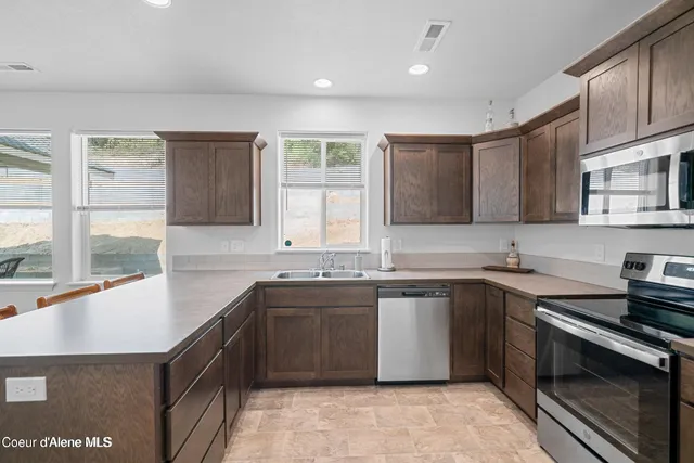 $765,000 | 21714 South Lakeview Drive, Worley, ID 83876