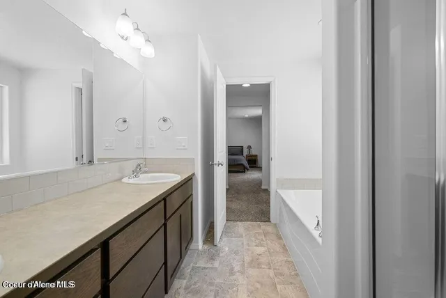 $765,000 | 21714 South Lakeview Drive, Worley, ID 83876