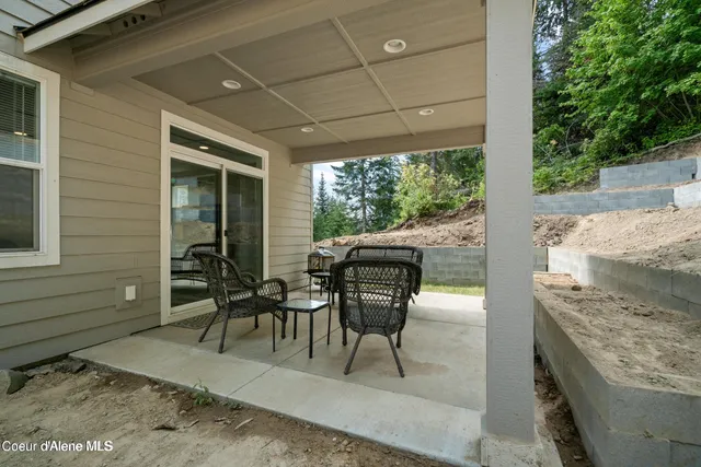 $765,000 | 21714 South Lakeview Drive, Worley, ID 83876