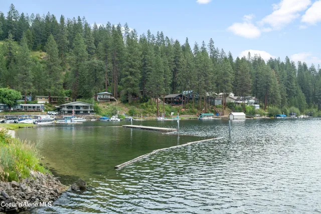 $765,000 | 21714 South Lakeview Drive, Worley, ID 83876