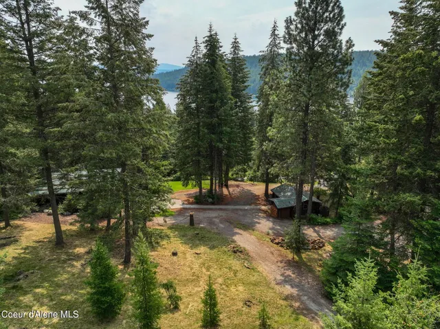 $765,000 | 21714 South Lakeview Drive, Worley, ID 83876