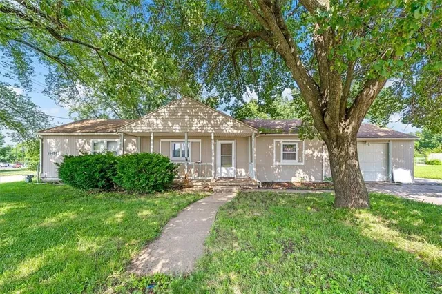 $295,000 | 15090 Walmer Street, Overland Park, KS 66223