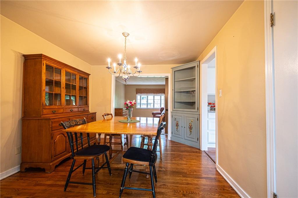 111 Tyler Road Pittsburgh, PA 15237 - Photo 4 of 25 DINING ROOM
