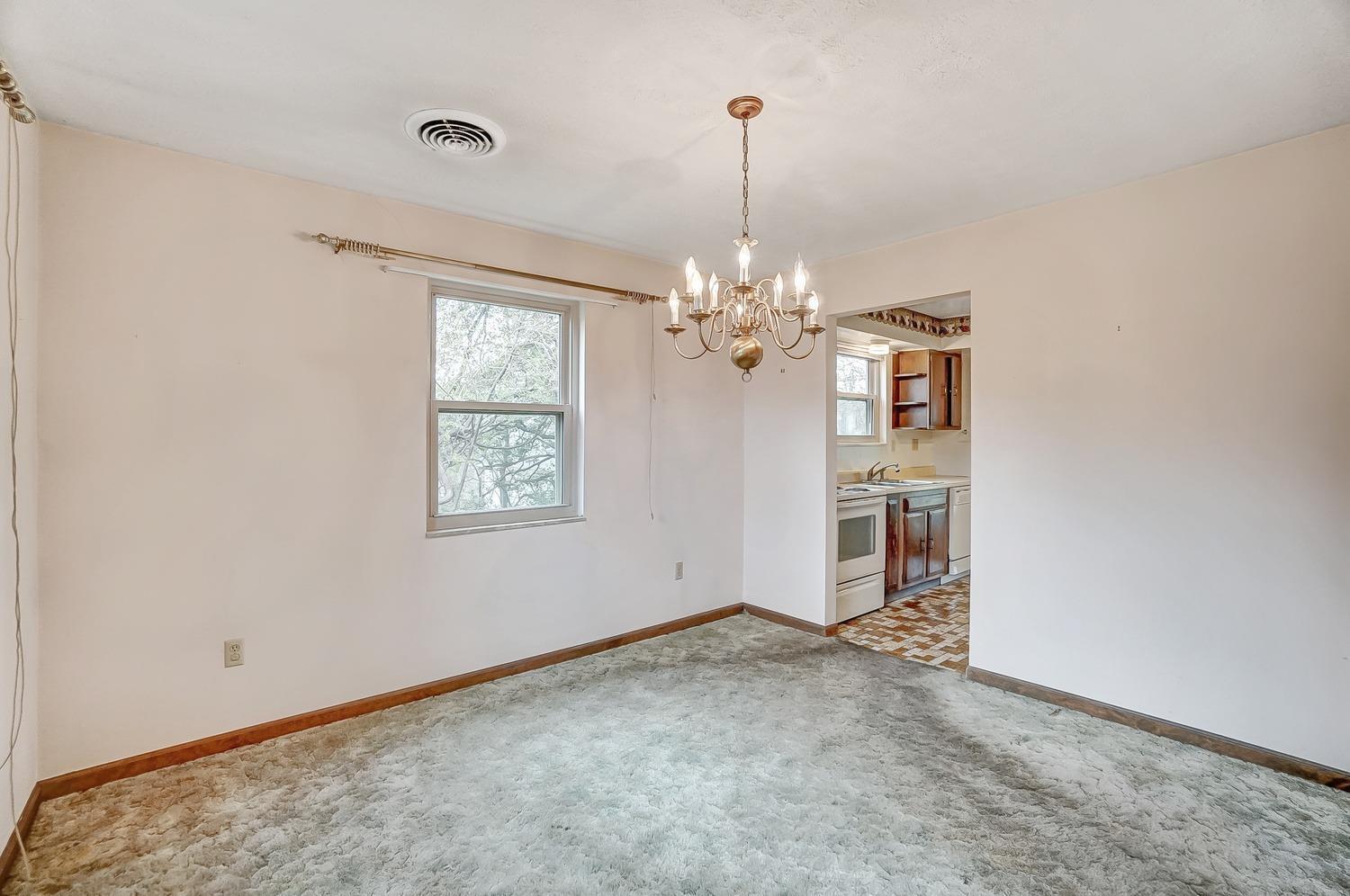 6300 Werk Road Cincinnati, OH 45248 - Photo 4 of 33
