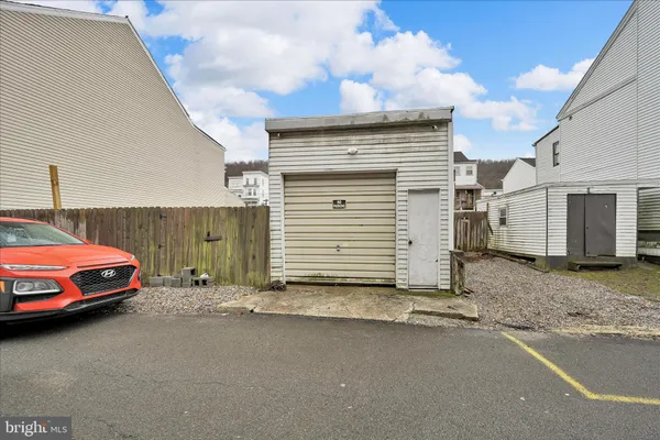 $169,000 | 409 West Spruce Street, Mahanoy City, PA 17948