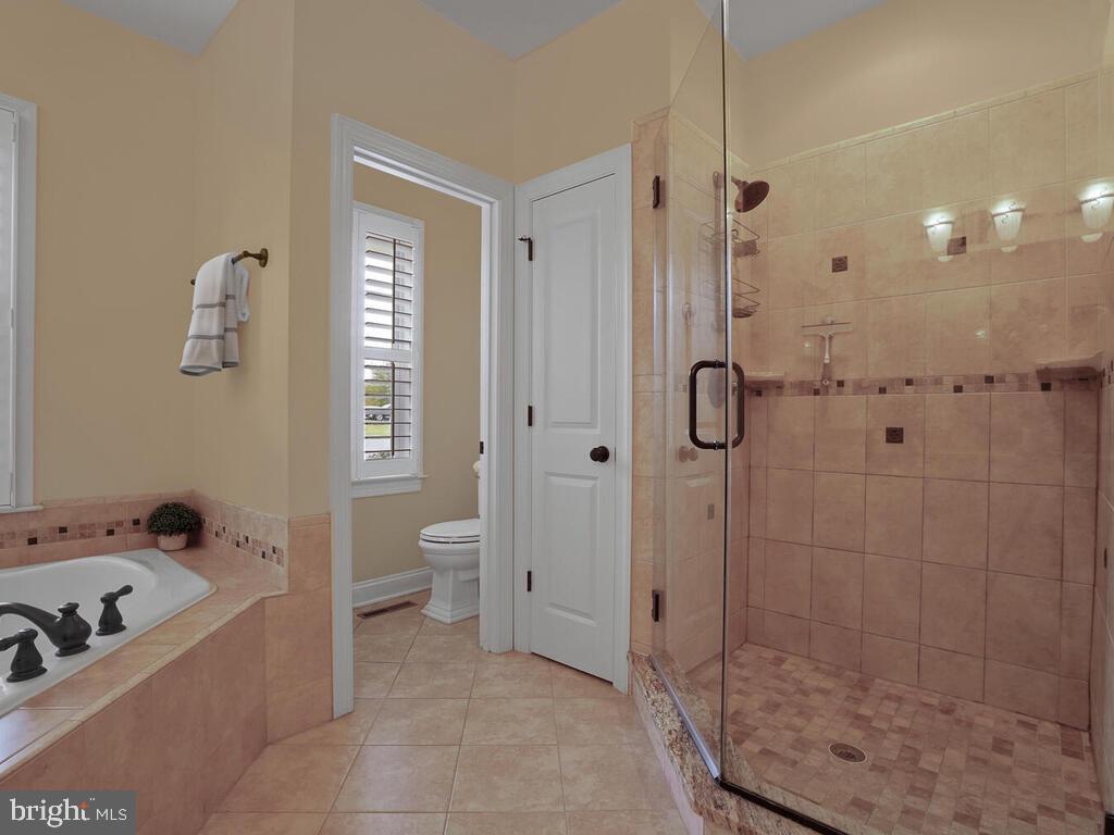 6506 Rimrock Lane New Market, MD 21774 - Photo 18 of 49 Large updated master bath.