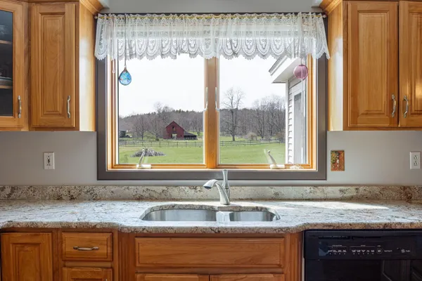 $839,000 | 11 Captain Parker Drive, Lee, NH 03861