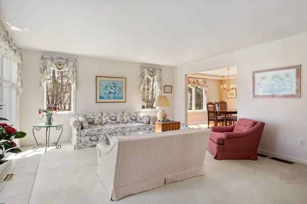 $839,000 | 11 Captain Parker Drive, Lee, NH 03861