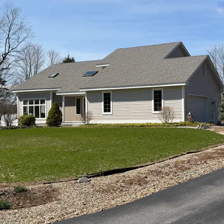 $839,000 | 11 Captain Parker Drive, Lee, NH 03861
