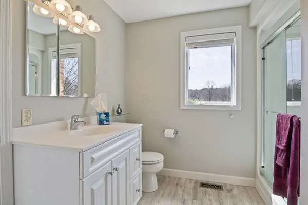 $839,000 | 11 Captain Parker Drive, Lee, NH 03861
