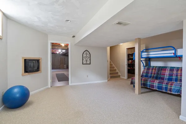 $839,000 | 11 Captain Parker Drive, Lee, NH 03861