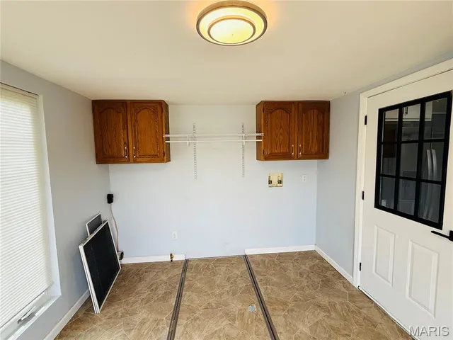 $195,000 | 100 School Street, Wilsonville, IL 62093