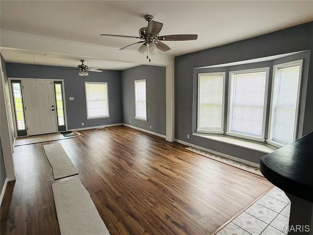 $195,000 | 100 School Street, Wilsonville, IL 62093