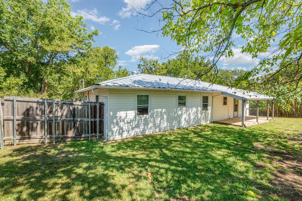 502 West Bells Boulevard Bells, TX 75414 - Photo 27 of 29