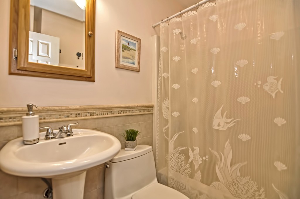 206 Edge Hill Road Sharon, MA 02067 - Photo 12 of 30 Gallery Image 12