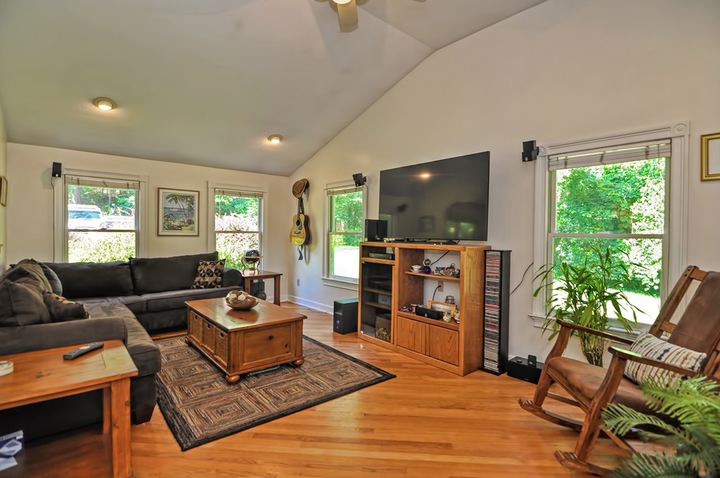 206 Edge Hill Road Sharon, MA 02067 - Photo 3 of 30 Gallery Image 3