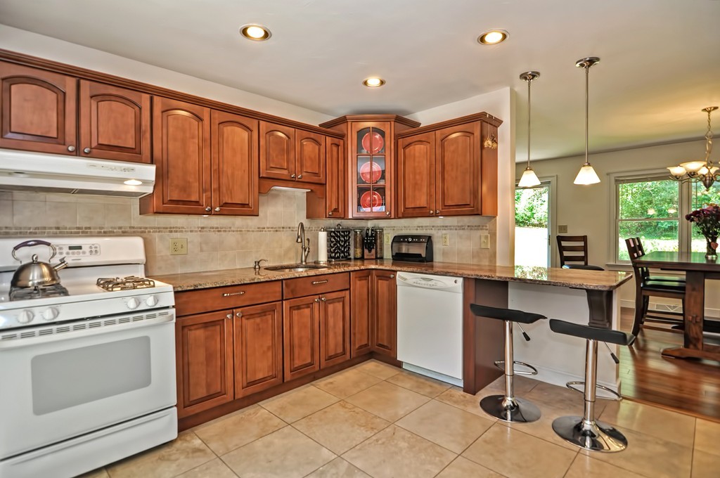 206 Edge Hill Road Sharon, MA 02067 - Photo 6 of 30 Gallery Image 6