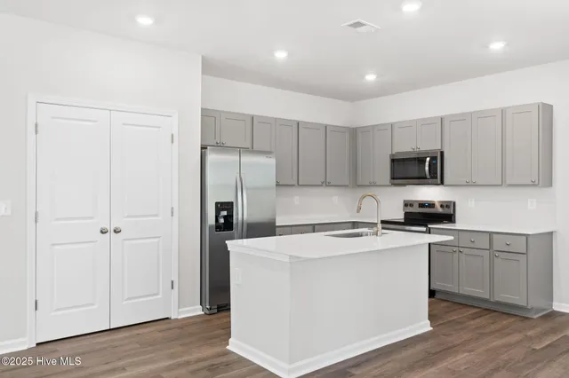 $316,670 | 218 Keira Lane Northwest, Supply, NC 28462