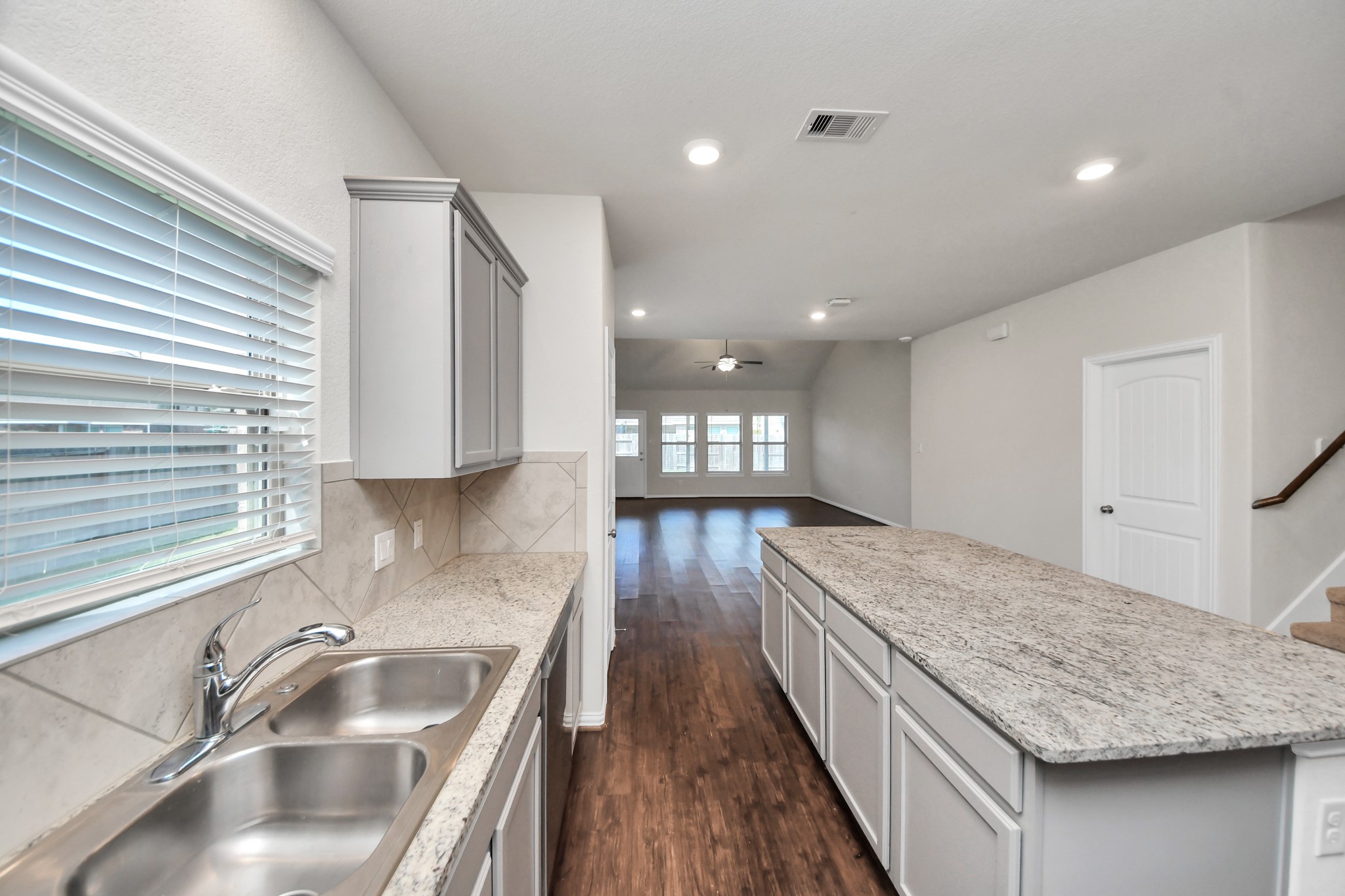 4706 Walnut Willow Ct Spring Spring, TX 77386 - Photo 17 of 50 Gallery Image 17