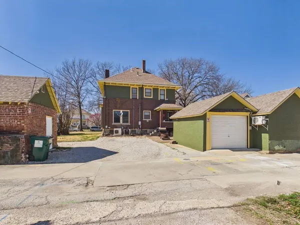$220,000 | 517 South Eddy Street, Fort Scott, KS 66701