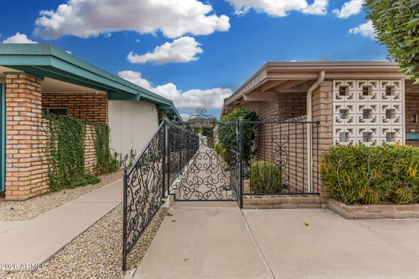 $2,750 | 3713 East Glenrosa Avenue, Phoenix, AZ 85018