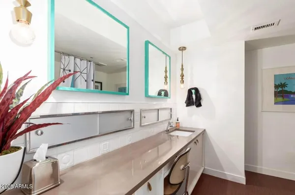 $2,699 | 3713 East Glenrosa Avenue, Phoenix, AZ 85018