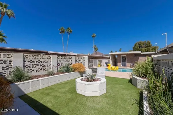 $2,699 | 3713 East Glenrosa Avenue, Phoenix, AZ 85018